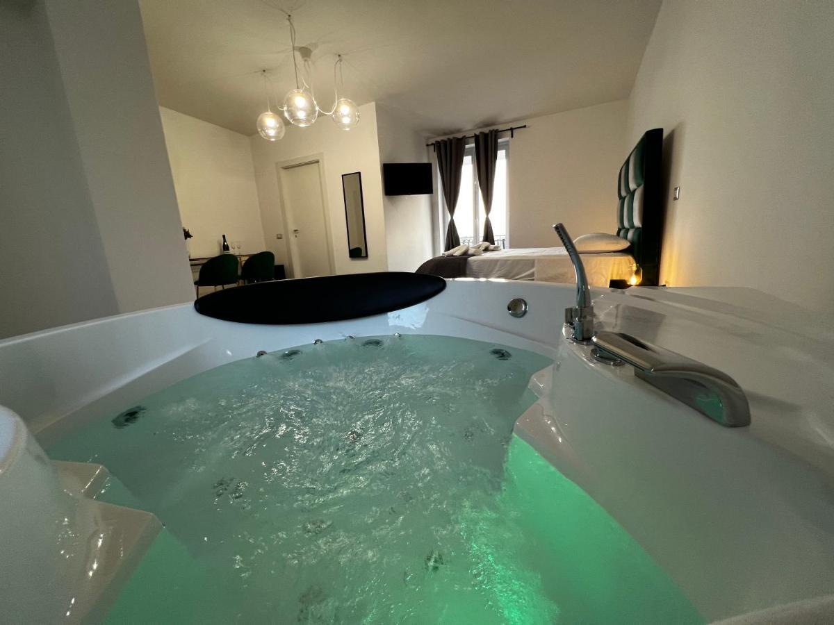 Habitat Luxury Suites Bellona エクステリア 写真