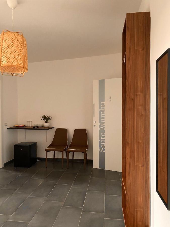 Habitat Luxury Suites Bellona エクステリア 写真