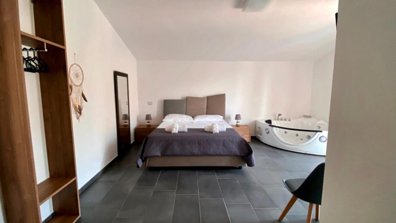 Habitat Luxury Suites Bellona エクステリア 写真