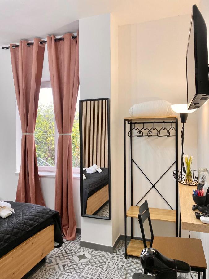 Habitat Luxury Suites Bellona エクステリア 写真